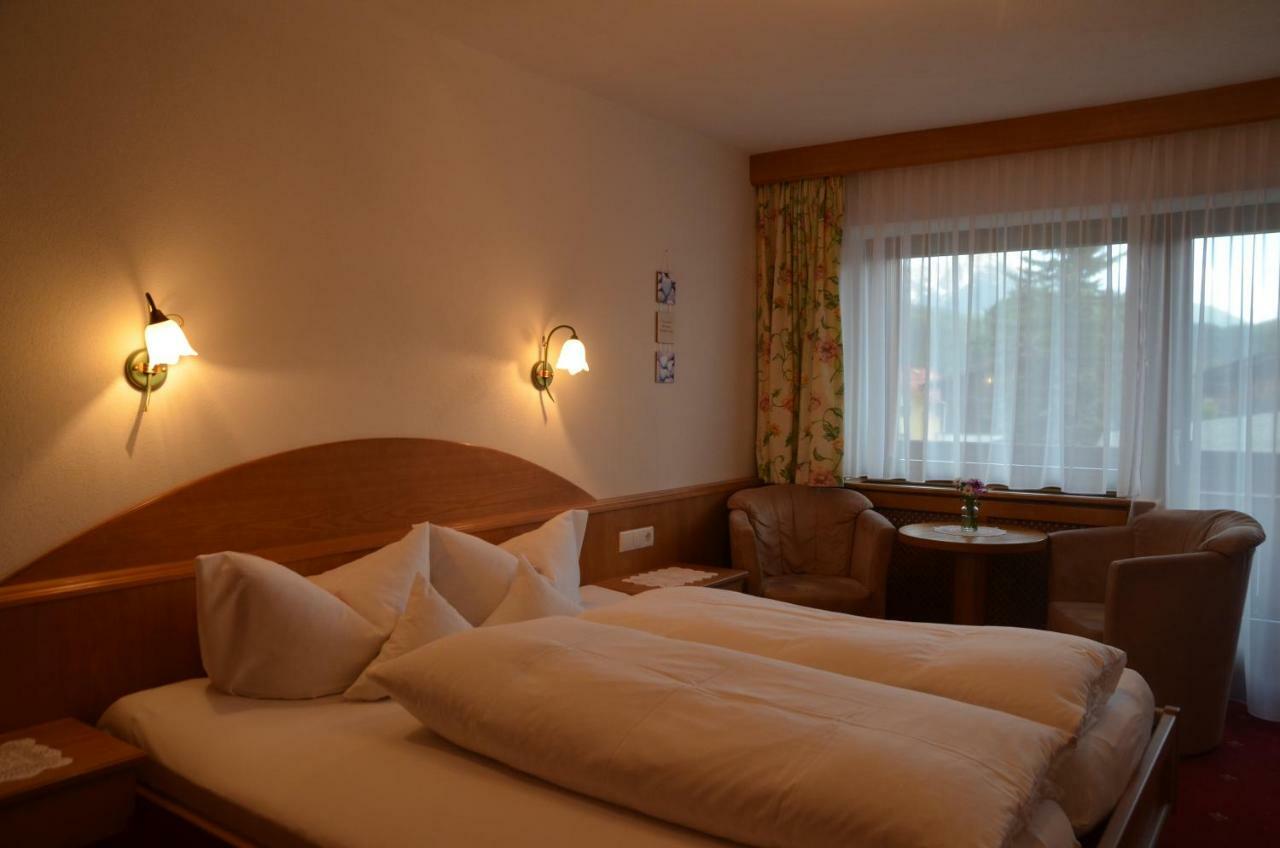 Pension Pichler Leutasch Exterior foto